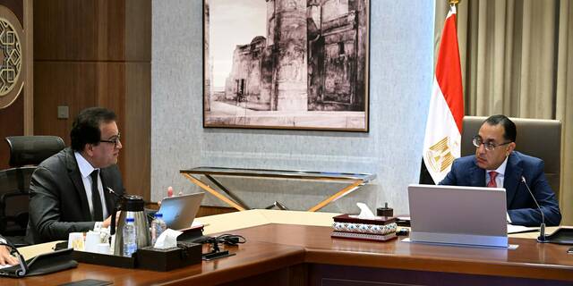 رئيس الوزراء المصري يتابع موقف تنفيذ المرحلة الثانية من منظومة التأمين الصحي