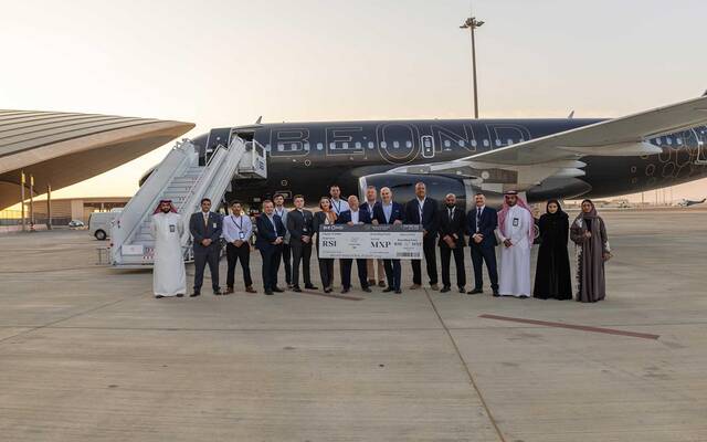شركة البحر الأحمر الدولية تحتفل بوصول أول رحلة أوروبية مباشرة إلى مطار البحر الأحمر الدولي