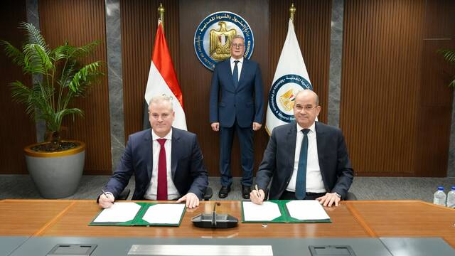 مراسم التعاقد