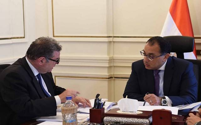 الحكومة المصرية تناقش 4محاور لتطوير قطاع الأعمال والتوسع بإنتاج الدواء