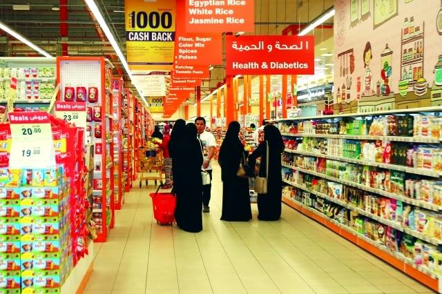 الإمارات تخفض أسعار السلع 50% في رمضان