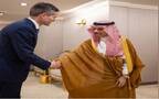 الأمير فيصل بن فرحان بن عبد الله وزير الخارجية ووزير خارجية مملكة هولندا توم بيريندسن