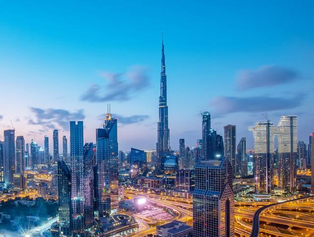 ارتفعت قيمة المبيعات العقارية في دبي بنسبة 5% مقارنة بنحو 82 مليار درهم خلال الربع الرابع من عام 2022