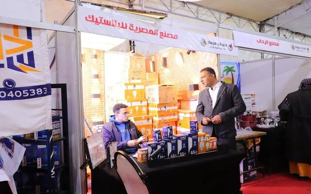 رحمي: مشاركة 30 مشروعاً صناعياً لشباب جهاز تنمية المشروعات بمعرض "صنع في سوهاج"