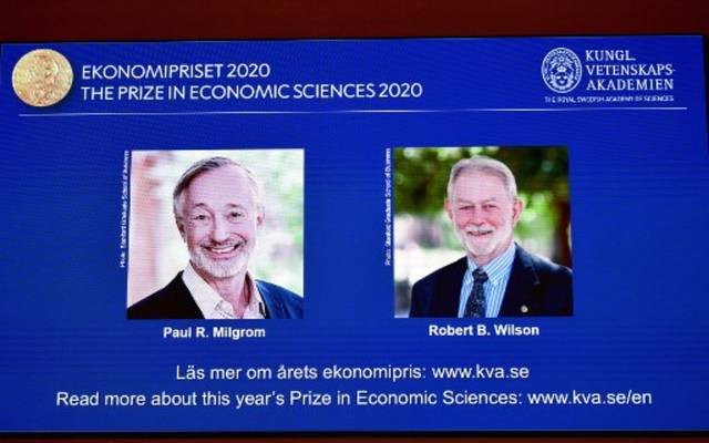 فوز الأمريكيين "بول ميلجروم" و"روبرت ويلسون" بجائزة نوبل للاقتصاد