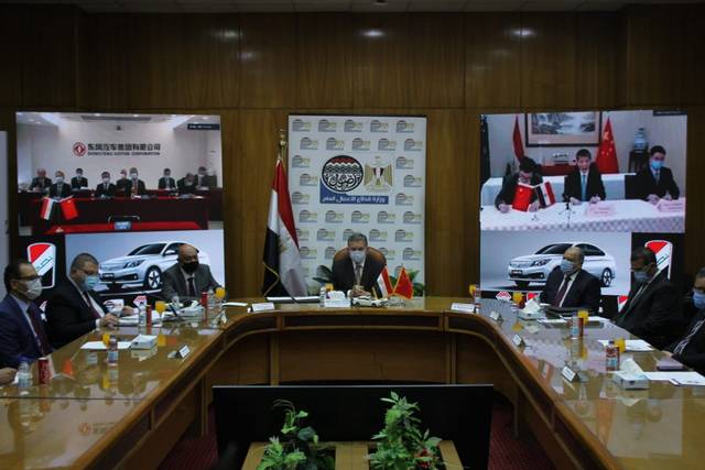 مصر.. إطلاق مشروع توطين صناعة السيارات الكهربائية