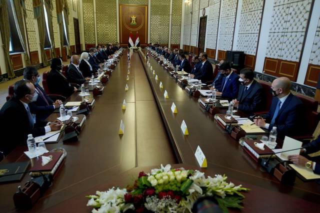 العراق ومصر يوقعان 15 مذكرة تفاهم وبرنامجاً للتعاون في عدة مجالات