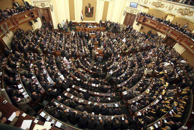 Egyptian parliament passes civil service law