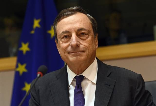 ECB’s head sees economic risks ‘moving to downside’