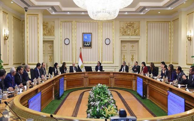 الوزراء المصري يُقر مقترحاً لترقيات الموظفين يضمن وصول الشباب للمناصب القيادية