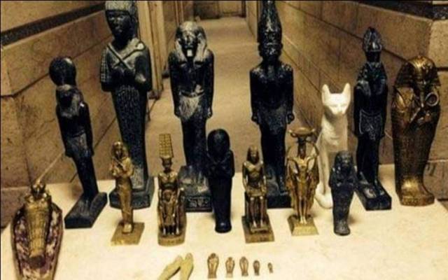 السياحة المصرية تعلن استرداد 450 قطعة أثرية مهربة من الإمارات
