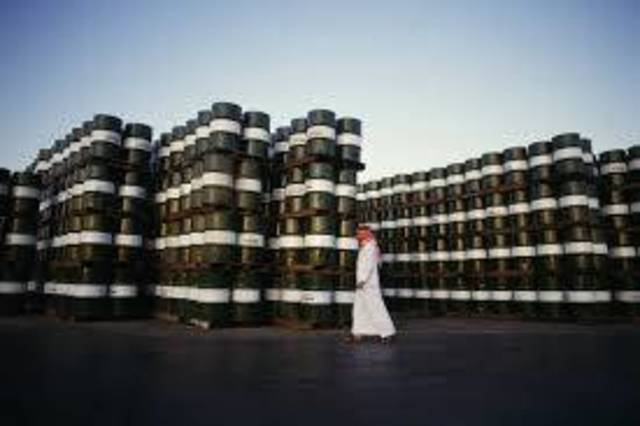 تراجع أسعار النفط يفرض قيود على شراء الاصول الاجنبية بواسطة دول الخليج