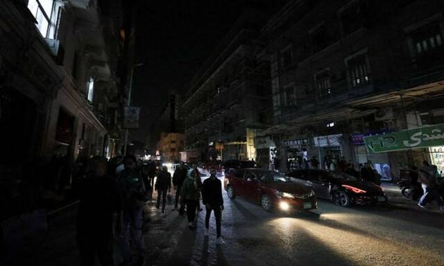 إغلاق الإنارة بالشوارع