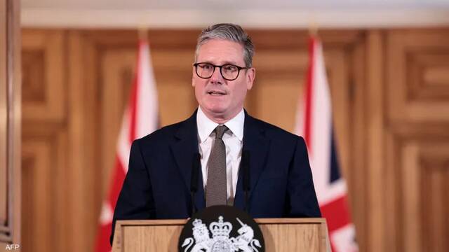 ستارمر يستدعي مجلس الوزراء البريطاني لمناقشة خطة السلام في غزة