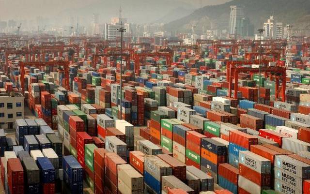 صادرات الصين تسجل أكبر وتيرة هبوط شهري منذ يونيو