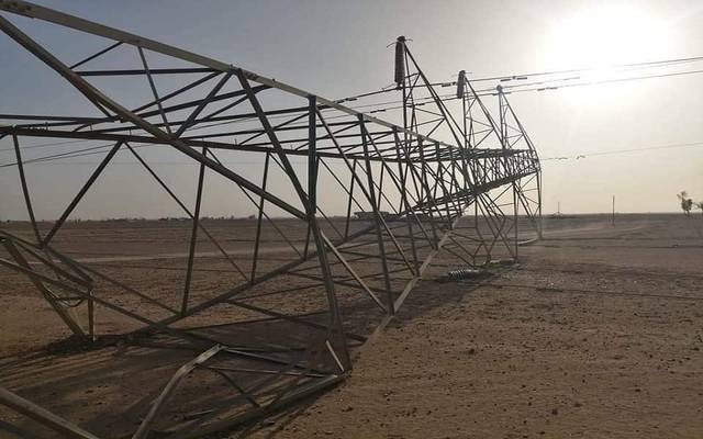 الكهرباء العراقية تعلن استهداف الخط المغذي لمشروع ماء الكرخ بعمل تخريبي (صور)