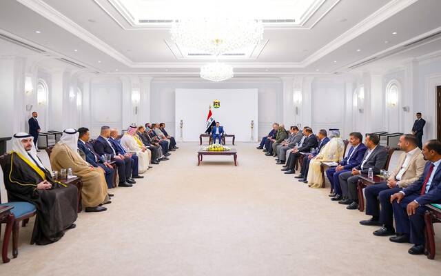 رئيس مجلس الوزراء يستقبل ممثلي رابطتي أصحاب محطات تعبئة الوقود ومعامل الغاز الأهلية