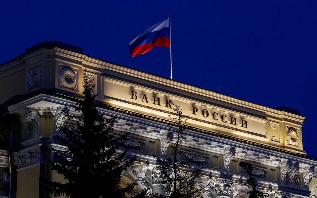 "المركزي الروسي" يرفع سعر الدولار ويخفض اليورو حتى 25 مارس الجاري