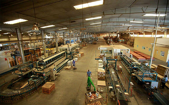 خطوط إنتاج السيراميك داخل الشركة