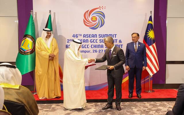 جانب من توقيع البيان المشترك لإطلاق مفاوضات اتفاقية تجارة حرة بين مجلس التعاون لدول الخليج العربية وماليزيا