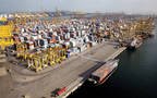 ميناء بإمارة أبوظبي