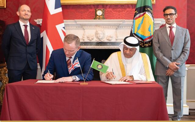 التوقيع على البيان المشترك لإعلان نجاح اختتام مفاوضات اتفاقية التجارة الحرة- بين مجلس التعاون والمملكة المتحدة