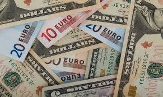Euro declines against global currencies