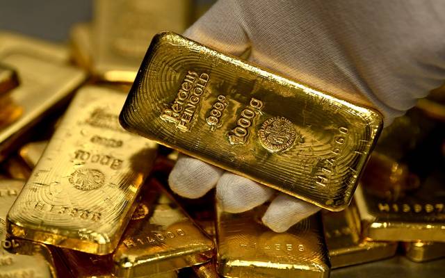 محدث.. أسعار الذهب تهبط عند التسوية بعد تصريحات جيروم باول